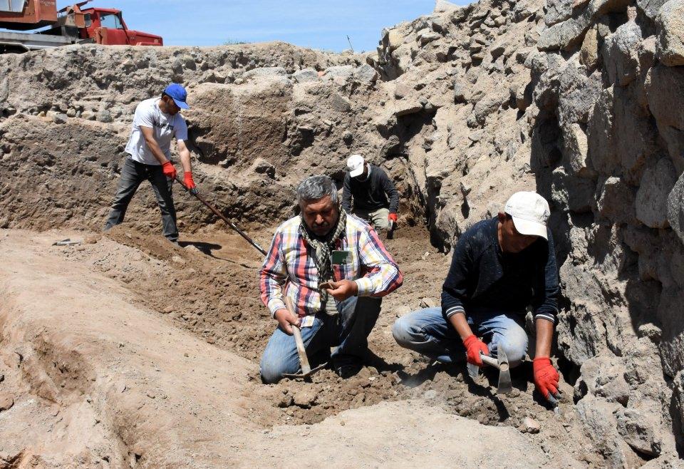 <p>Kazılarda çıkan eserlerin Kaman Kalehöyük Arkeoloji Müzesi'nde sergilendiğini ifade eden Aksun, "İlimizde yapılan bu kazı çalışması, turizm açısından çok önemli ve değerli. İnşallah bu kazı çalışmasını devam ettireceğiz. Bu konuda bakanlığımız da destek sağlıyor." dedi.</p>

<p> Yazdır</p>

<p> Kopyala </p>

<p> Kaydet </p>
