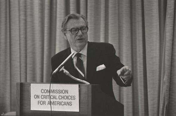 <p>21. Nelson Rockefeller <br />
<br />
Ülke: ABD<br />
<br />
Serveti: 1 milyar dolar</p>
