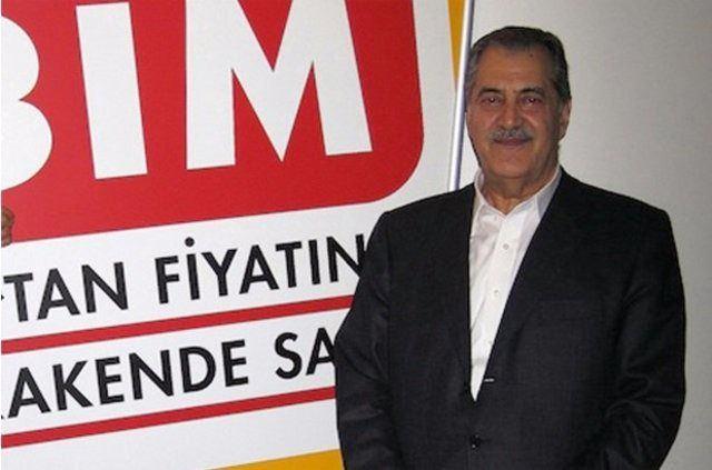 <p>MUSTAFA LATİF TOPBAŞ<br />
Serveti: 1 milyar dolar<br />
Yaşı: 75</p>
