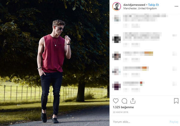 <p>Göğüs bölgesindeki sağlık sorununu 10 yaşında fark eden David, 12 yaşına geldiğinde sorununun daha da ilerlediğini fark etti.</p>

<p> </p>
