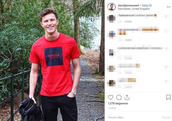 <p>Ameliyatın ardından göğüs tahtasının foru düzelmeye başlayan David 15 yaşında modellik ve moda konularına ilgi duymaya başladı.</p>

<p> </p>
