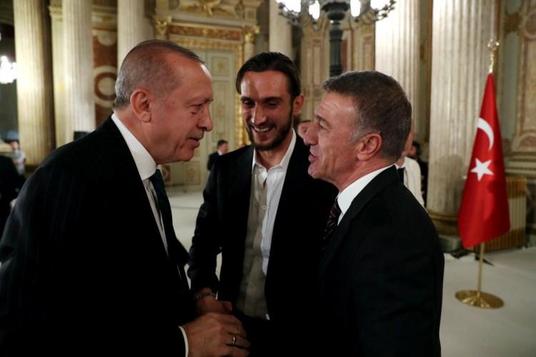<p>Yusuf Yazıcı ve Ahmet ağaoğlu</p>
