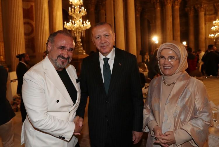 <p>Opera sanatçısı Hakan Aysev</p>
