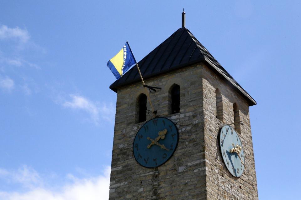 <p>Kevric, ramazanların insanları birleştirici bir ruha sahip olduğunu vurgulayarak, Livno'da ramazan boyunca toplu iftarlar ve sohbetler gibi faaliyetler yaptıklarını dile getirdi.</p>

<p> </p>
