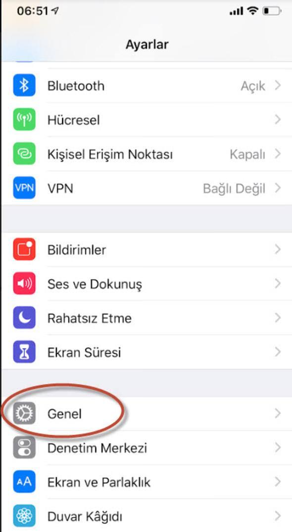 <p>Kullanılan grafikler performans yükü demektir. iPhone’unuzda bazı grafik ve hareket özelliklerini devre dışı bırakarak bu yükü azaltıp bir ciddi anlamda performans artışı sağlayabilirsiniz.</p>

<p> </p>
