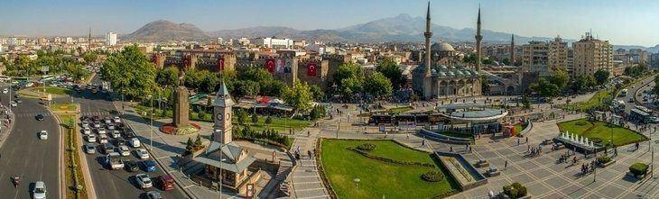 <p>KAYSERİ</p>
<p>1.471.207 kişi</p>