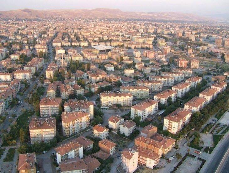 <p>AKSARAY</p>
<p>569.358 kişi</p>