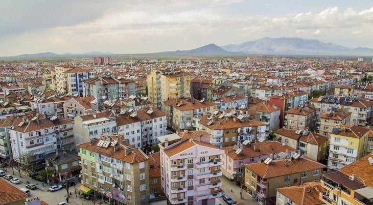 <p>KARAMAN</p>
<p>354.555 kişi</p>
<p> </p>