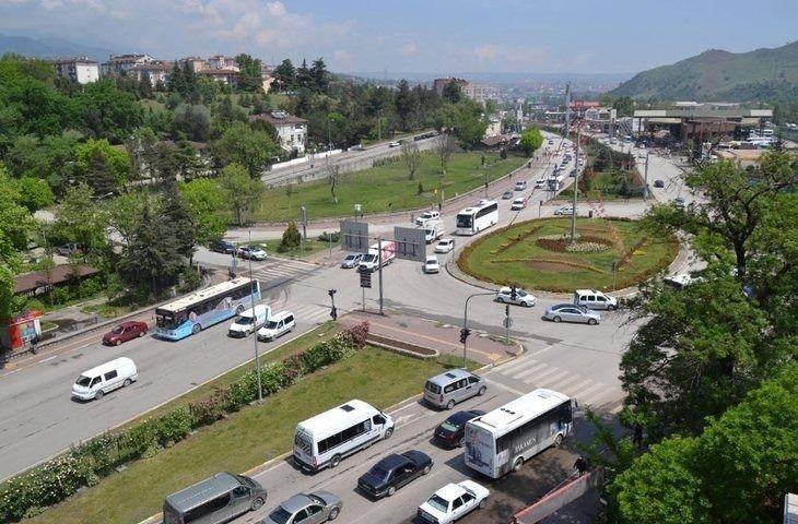 <p>KARABÜK</p>
<p>346.930 kişi</p>
<p> </p>