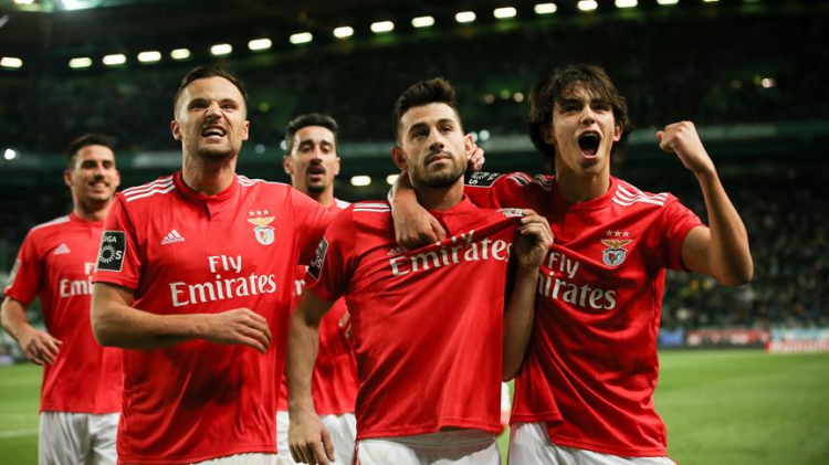 <p>Benfica<br />
 </p>
