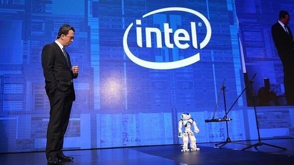 <p>Intel hakkında: ABD merkezli, d&uuml;nyanın en b&uuml;y&uuml;k yarı iletken &uuml;reticisi Intel, 1968 yılında Gordon E. Moore tarafından kuruldu.<br />
<br />
Adı Integrated Electronics'ten geliyor. İlk olarak 1971 yılında Intel 4004 mikroişlemcisiyle piyasaya &ccedil;ıktı.</p>
