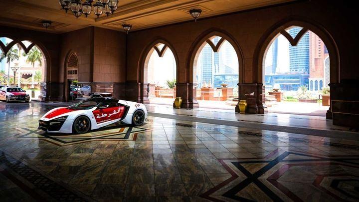 <p>0’dan 100 km/s hıza sadece 2,8 saniyede ulaşabilen Lykan HyperSport Special Forces, 0’dan 200 km/s hıza ise sadece 9,4 saniyede ulaşabiliyor.</p>