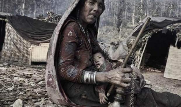 <p>Ayrıca kabilede sadece erkekler ava çıkma hakkına sahip.</p>

<p> </p>
