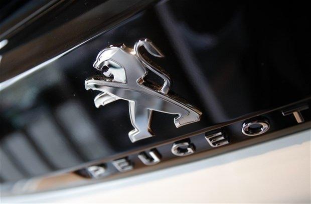 <p>Peugeot 407</p>

<p>2008 model</p>
