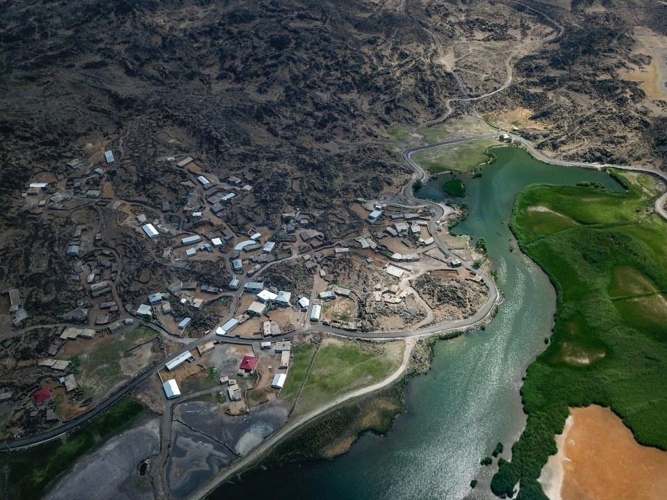 <p>Yurdun en büyük milli parkları arasında bulunan Ağrı Dağı Milli Parkı, yerli ve yabancı ziyaretçilerin, özellikle de bölgeyi ziyaret eden doğaseverlerin beğenisini topluyor. </p>
<p> </p>