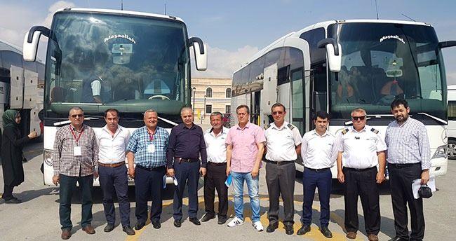 Yüzlerce otobüs binlerce kişi... Ve yola çıktılar, akın akın geliyorlar