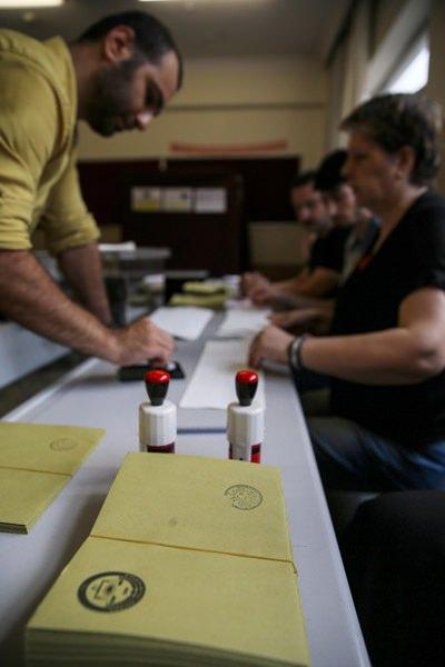 <p>Sandıklar saat 17:00'de kapanacak.</p>