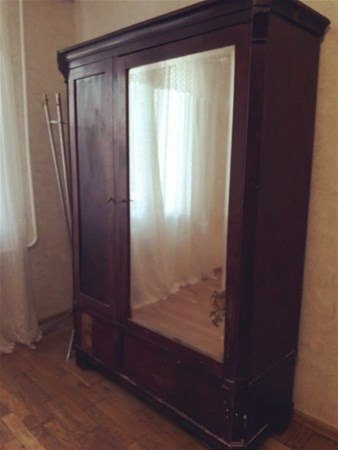 <p>Yıllardır sıkıştığı için açılamayan dolabın içinden çıkanlar şoke etti.</p>

<p> </p>
