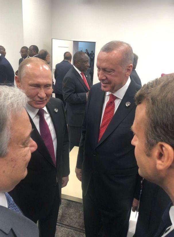 <p>Bu liderler; ABD Başkanı Trump, Rusya lideri Putin ve Fransa Cumhurbaşkanı Macron’du...</p>
