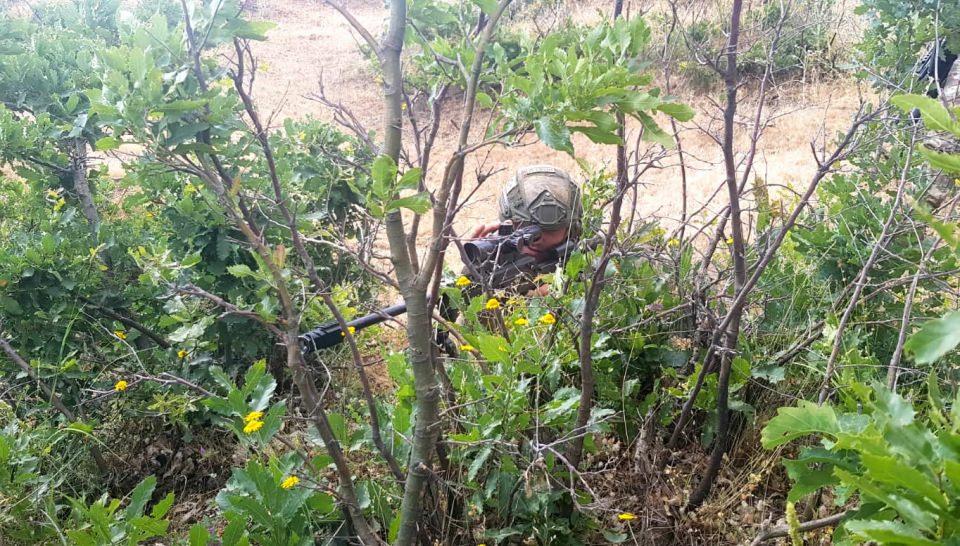 <p><strong>4 milyon lira ödülle aranıyordu</strong></p>
<p>Bitlis İl Jandarma Komutanlığınca, 16 Haziran'da merkeze bağlı Kayadağ köyü kırsalındaki teröristleri etkisiz hale getirmek için operasyon başlatıldı. </p>