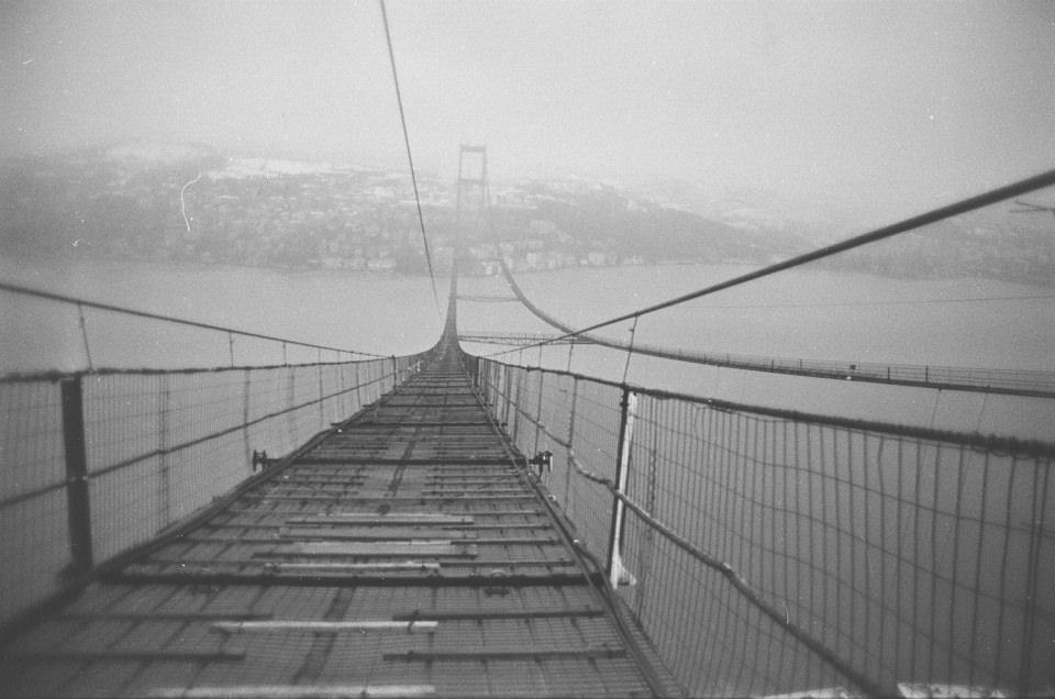 <p>B&ouml;ylece, Fransa İmparatoru Napolyon Bonapart'ın "D&uuml;nya bir &uuml;lke olsaydı başkenti İstanbul olurdu" s&ouml;zleriyle ifade ettiği kentte ikinci bir k&ouml;pr&uuml; i&ccedil;in 1985'te harekete ge&ccedil;ildi.</p>

<p>&nbsp;</p>
