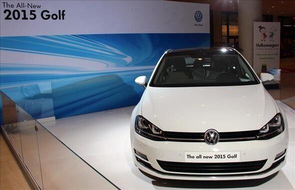 <p>Volkswagen-Golf Hatchback 1.0 TSI BMT Midline Plus<br />
<br />
Senesi: 2017 <br />
<br />
Fiyatı: 99 bin TL</p>
