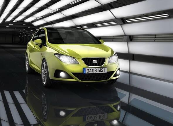 <p>SEAT- Ibiza Hatchback 1.0 EcoTSI Start&Stop Style <br />
<br />
Senesi: 2017<br />
<br />
Fiyatı: 71 bin 500 TL</p>