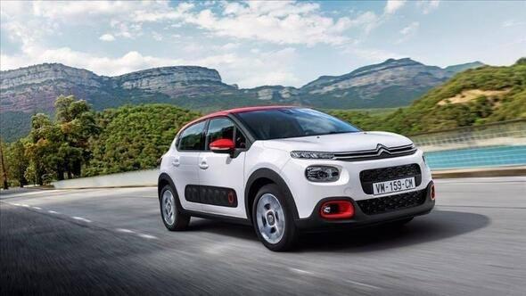 <p>Citroen- C-Elysee Sedan 1.6 HDI Feel <br />
<br />
Senesi: 2017<br />
<br />
Fiyatı: 70 bin TL</p>