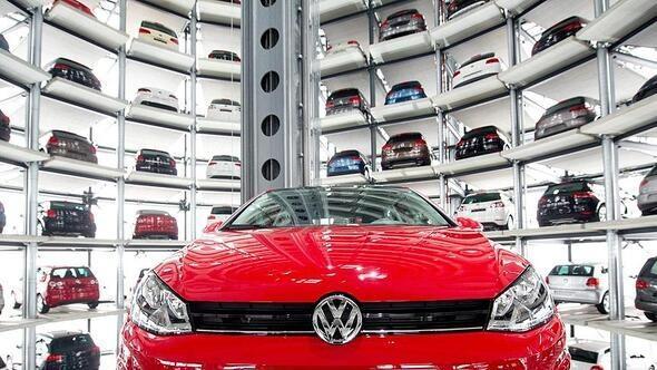 <p>Volkswagen-Polo Hatchback 1.0 Trendline <br />
<br />
Senesi: 2017<br />
<br />
Fiyatı: 69 bin 500 TL</p>
