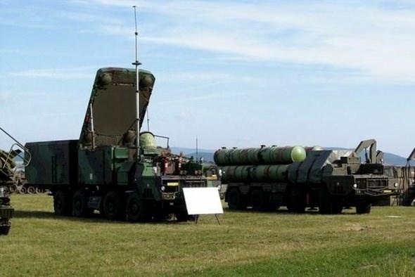 <p>ÇİN </p>

<p> </p>

<p>S-300PMU</p>
