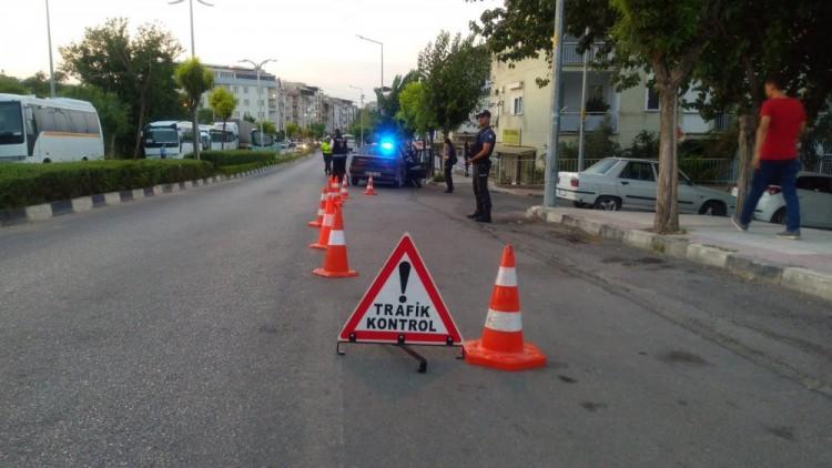 <p>Uygulamada, 19 bin 474 umuma açık iş yeri denetlendi ve 61 adet iş yeri kapatıldı</p>