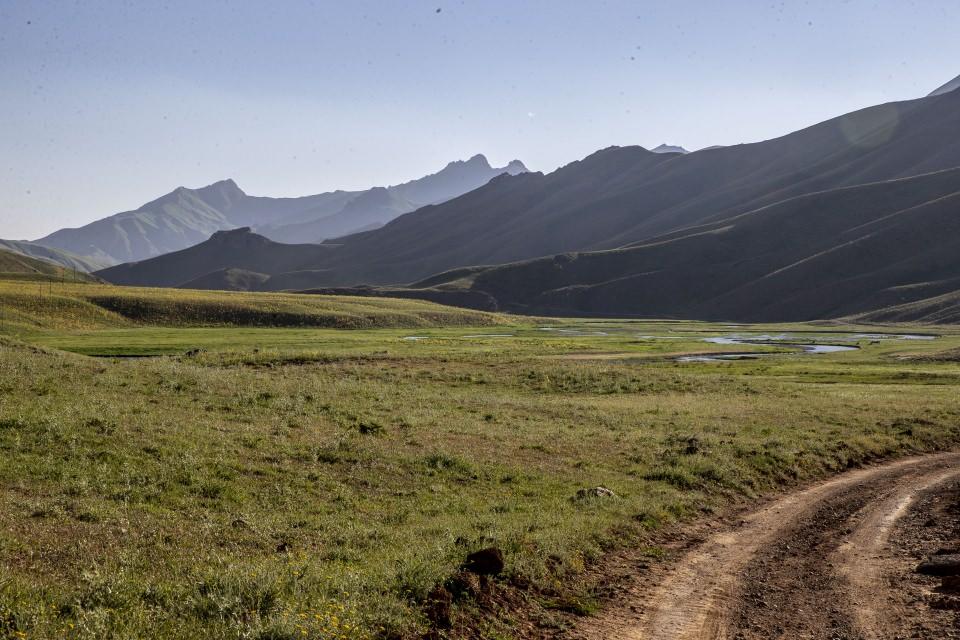 <p>Aslan, "Beytüşşebap'ın turizme kazandırılmasını istiyoruz. Rafting yapılabilecek Habur Çayımız, doğa sporlarına elverişli Faraşin Yaylası var. Turistlerin bu bölgeye gelmesi için çalışmalar yapılmasını istiyoruz." şeklinde konuştu.</p>
<p> </p>