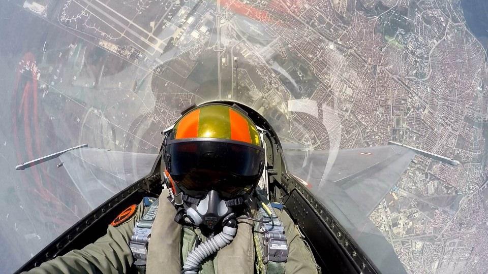 <p>Pilotumuz test uçuşunda</p>

<p> </p>
