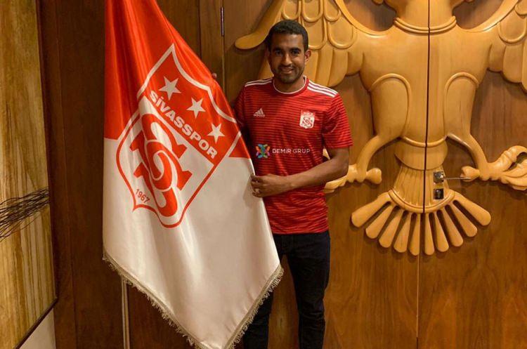 <p>Marcelo Goiano - Sivasspor</p>
