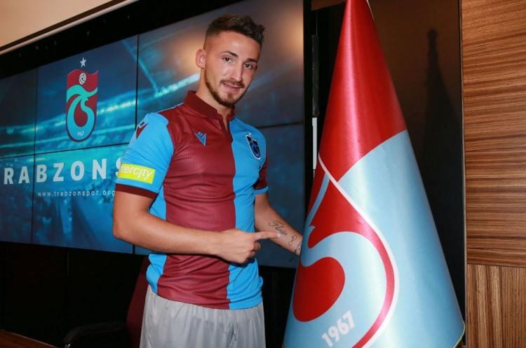 <p>Donis Avdijaj - Trabzonspor</p>
