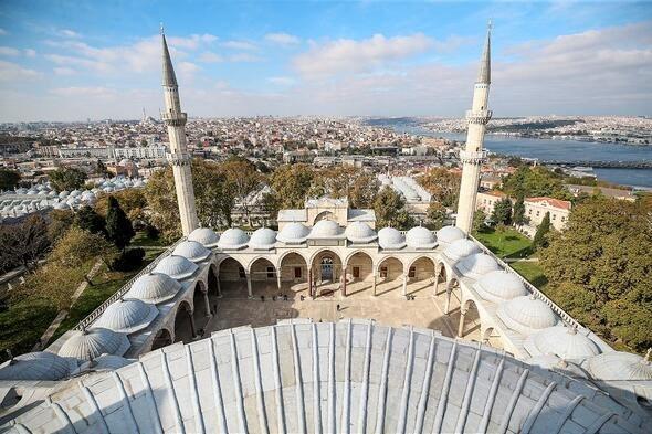 <p>Sırası: 1</p>
<p>Şehir: İstanbul </p>
<p>Marka Değeri 2019 (milyon $): 131,614</p>
<p>Marka Gücü (100 üzerinden): 88.65</p>
<p>En Güçlü Büyükşehir Markaları Arasındaki Sırası: 1</p>