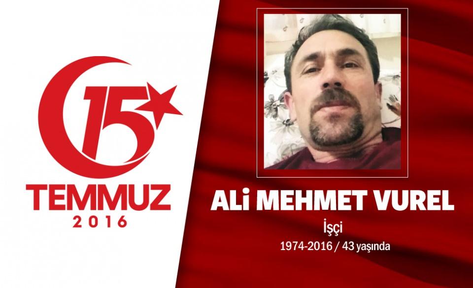 <p>'Reis, çağırıyor. Bu, millet ve vatan bizim' dedi, sokağa çıktı. Beraber gittiği arkadaşlarından üçü şehit, biri gazi oldu. 42 yaşındaki Ali Mehmet Vurel işçiydi. Evli ve üç çocuğu vardı. 15 Temmuz gecesi hain darbecilere karşı başkent Ankara'da direndi. Telefonda oğluna, "Meclis'in oraya bomba düştü. Bombayı atlattık şimdi Genelkurmay'ın önündeyiz" dedi. Genelkurmay Başkanlığı önünde hainlerin helikopterli saldırısında şehit düştü. Uzman çavuşluk sınavı kazanan oğlu Deniz'in asker olacağı günün hayaliyle yaşayan Vurel, artık kiradan kurtulmak ev sahibi olmak istiyordu. Şehit Mehmet Ali Vurel, memleketi  Yozgat'ın Çayıralan ilçesi İnönü köyünde son yolculuğuna uğurlandı. </p>

<p> </p>
