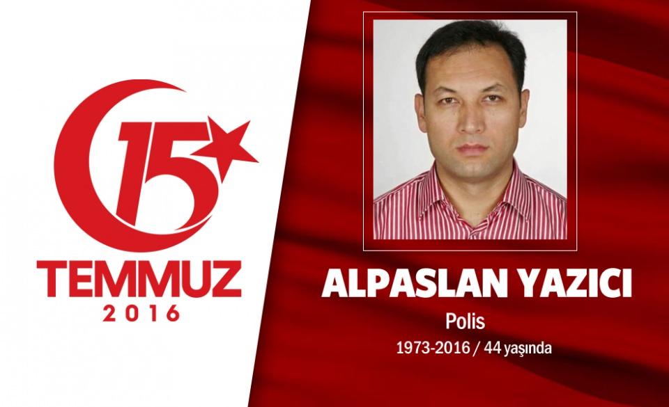 <p>45 yaşındaki Alpaslan Yazıcı, özel harekat polisiydi. Evli ve üç çocuk babasıydı. Güneydoğu'da birçok bölgede terörle mücadele operasyonlarında yer almıştı. Hatta, yaklaşık 4 ay önce terör örgütü PKK’ya yapılan operasyonlarda kullanılan roketatarların üstüne “ RTE Rize” ve “Kalkandere” yazılarını yazmıştı. 15 Temmuz gecesi hain darbecilerin ele geçirdiği savaş uçaklarıyla Gölbaşı Özel Harekat Dairesi'ne düzenlediği hava saldırısında şehit düştü. Şehidin babası, "3 evladım daha var. Vatana, millete feda olsun." dedi. Şehit Polis Alpaslan Yazıcı, memleketi Kırıkkale’de son yolculuğuna uğurlandı. </p>

<p> </p>
