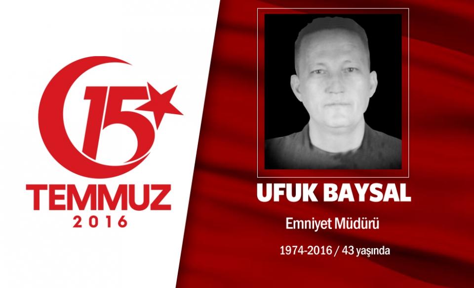<p>42 yaşındaki Ufuk Baysan, 4. sınıf emniyet müdürüydü. Özel Harekat Daire Başkanlığı'nda görev yapıyordu. 15 Temmuz gecesi Gölbaşı Özel Harekat Daire Başkanlığı'na yapılan hava saldırısı sonrası şehit düştü. Ankara'da şehit düşen 4. Sınıf Emniyet Müdürü Ufuk Baysan'ın cenazesi memleketi Düzce'deydi. Şehidin babası Ramazan, eşi Nur ile çocukları Ilgın ve Canbek Baysan, cenazede güçlükle ayakta durabildi. Baysan'ın cenazesi, Cedidiye Camisi'nde kılınacak cenaze namazının ardından Beyköy beldesine bağlı Çalıcuma köyündeki babaevine götürülerek defnedildi. </p>

<p> </p>
