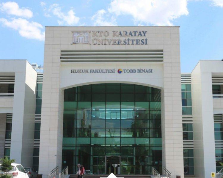 <p>26- KTO Karatay Üniversitesiü</p>

<p>KTO Karatay Üniversitesi, puan türlerine göre Türkiye sıralamasını göz önünde bulundurarak öğrencilerine burs imkanı sağlıyor.</p>

<p>SAY ve EA puan türlerinden;</p>

<p>- 1-100 arası derece yapan öğrencilere aylık 3000 TL,</p>

<p>- 101-1000 arası derece yapan öğrencilere aylık 2500 TL,</p>

<p>- 1001-2500 arası derece yapan öğrencilere aylık 2000 TL,</p>

<p>- 2501-5000 arası derece yapan öğrencilere aylık 1500 TL,</p>

<p>SÖZ puan türünden;</p>

<p>- 1-100 arası derece yapan öğrencilere aylık 2000 TL,</p>

<p>- 101-1000 arası derece yapan öğrencilere aylık 1500 TL,</p>

<p>- 1001-2500 arası derece yapan öğrencilere aylık 1000 TL,</p>

<p>- 2501-5000 arası derece yapan öğrencilere aylık 500 TL,</p>

<p>DİL puan türünden;</p>

<p>- 1-100 arası derece yapan öğrencilere aylık 1500 TL,</p>

<p>- 101-1000 arası derece yapan öğrencilere aylık 1000 TL</p>
