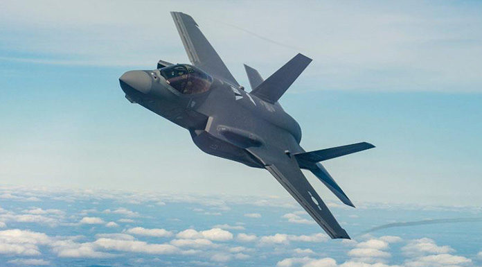 <p><strong>F-35</strong></p>

<p>İlk uçuş: 2000 yılı<br />
Tasarımcı: Lockheed Martin<br />
Kullanıldığı ülkeler: ABD, Norveç, Avustralya, İtalya, İsrail, Ingiltere</p>

<p> </p>
