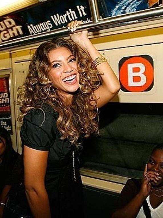 <p><strong>Beyonce</strong></p>
