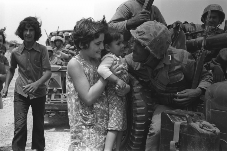 <p>20 Temmuz 1974'de Kıbrıs Barış Harekatı sırasında bir M47 Tankı ve mürettebatı..</p>
<p> </p>