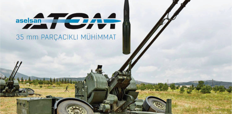 <p>Atom'un görevlere yönelik 3 farklı versiyonu bulunuyor. </p>
<p>Atom 35 mm Hava Savunma; havadan karaya füzeler, seyir füzeleri, insansız hava aracı (İHA), savaş uçakları, helikopterler, çeşitli kara hedeflerine karşı etkinlik gösteriyor.</p>