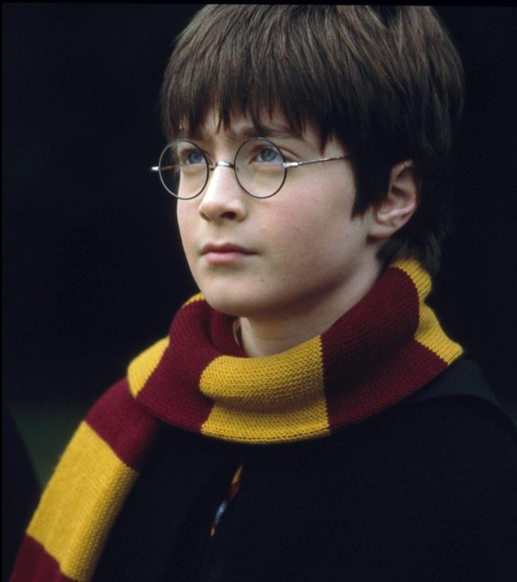 <p><strong>Hafızalara efsane karakter Harry Potter ile kazınan Daniel Radcliffe, kameralar karşısında büyüdü.</strong></p>
