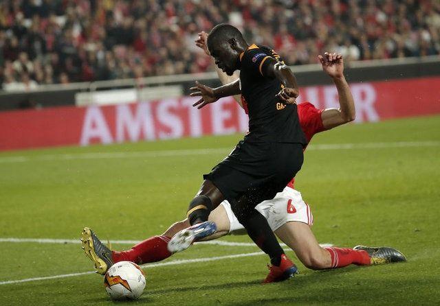 <p>3 - Badou Ndiaye - Galatasaray > Stoke City - 16,00 milyon euro</p>

<p> </p>
