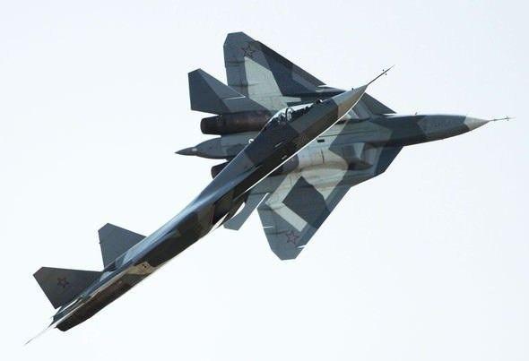 <p>RUS SAVAŞ UÇAĞI: T50 </p>
<p>Yeni nesil uçuş kılıfı, T-50 pilotunun deniz seviyesinden 22 km yükseklikte bile güvenli bir şekilde çıkmasını sağlıyor.</p>
<p> </p>
<p> </p>