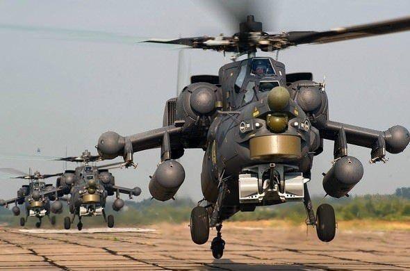 <p>Mİ-28N HELİKOPTERİ</p>
<p> </p>
<p>Sekizinci nesil helikopterin testlerine başlandı. Mi-28N'de, 30 mm'lik bir Shipunov 2A42 topu ana silah konumunda. Top, hafif zırhlı araçlar için 1,500 metre ve hafif hedefler için 4,000 metrelik etkili. 30 milimetrelik, dakikada 800 kadar mermi ateşleyebiliyor.</p>
<p> </p>