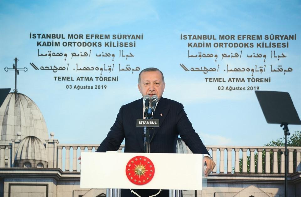 <p>Türkiye Cumhurbaşkanı Recep Tayyip Erdoğan, İstanbul Süryani Kadim Vakfı Mor Efrem Süryani Kadim Ortodoks Kilisesi temel atma törenine katılarak konuşma yaptı.</p>

<p> </p>
