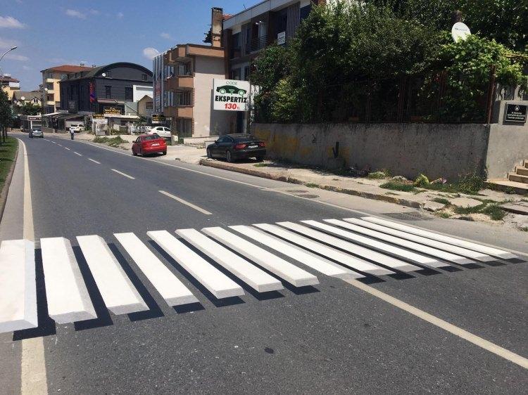 <p> Konu ile ilgili Ulaşım Dairesi Başkanlığı’ndan yapılan açıklamada, “Büyükşehir Belediyesi olarak gerçekleştirdiğimiz trafikte farkındalık çalışmalarımıza bir yenisini daha eklendi. </p>
